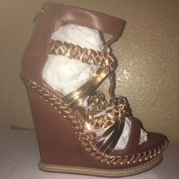 Boutique 9 Shoes - Gladiator Wedge!